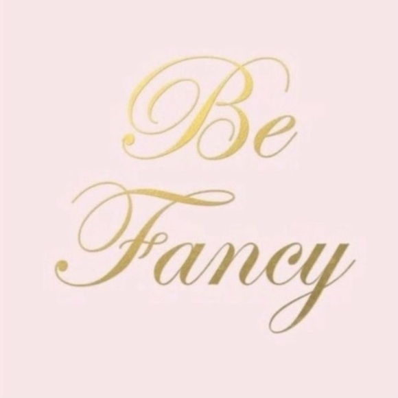 Body & Soul No1 Face/Powder Brush & Powder. - Picture 2 of 16